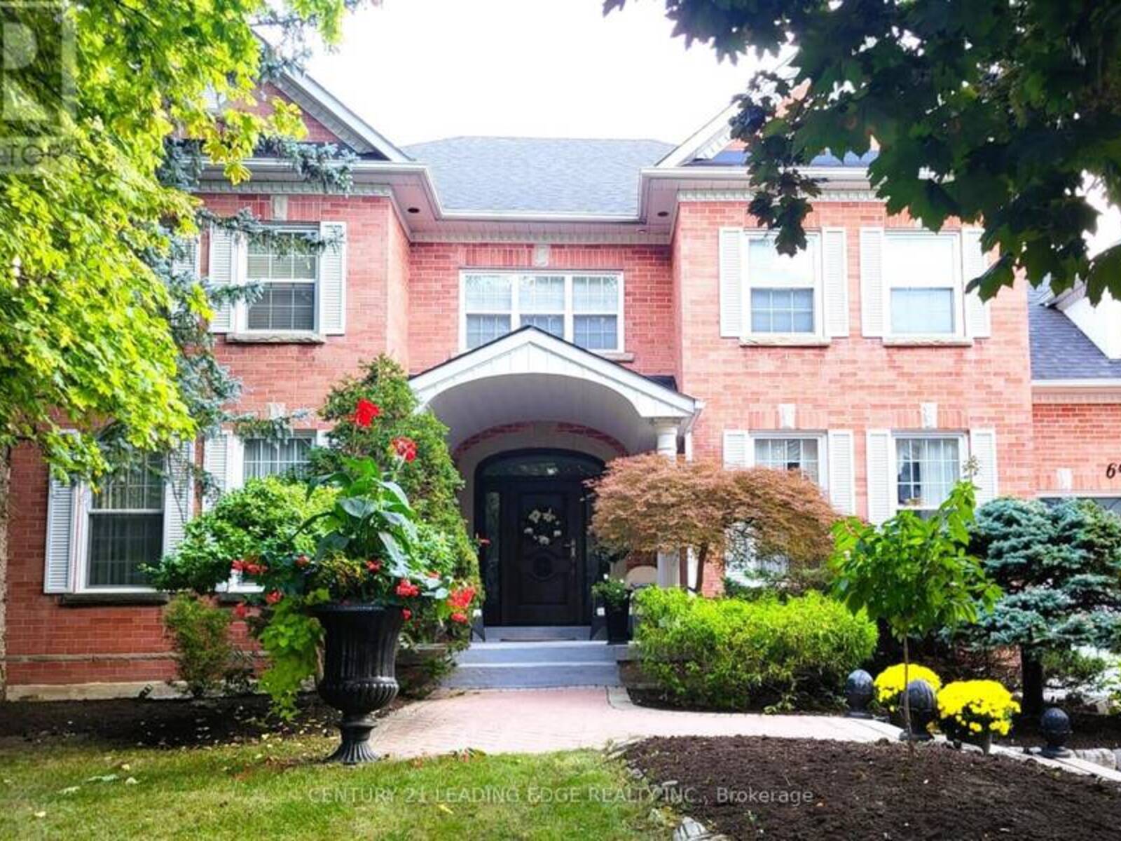 6 WRENWOOD COURT, Markham, Ontario L3R 6H6