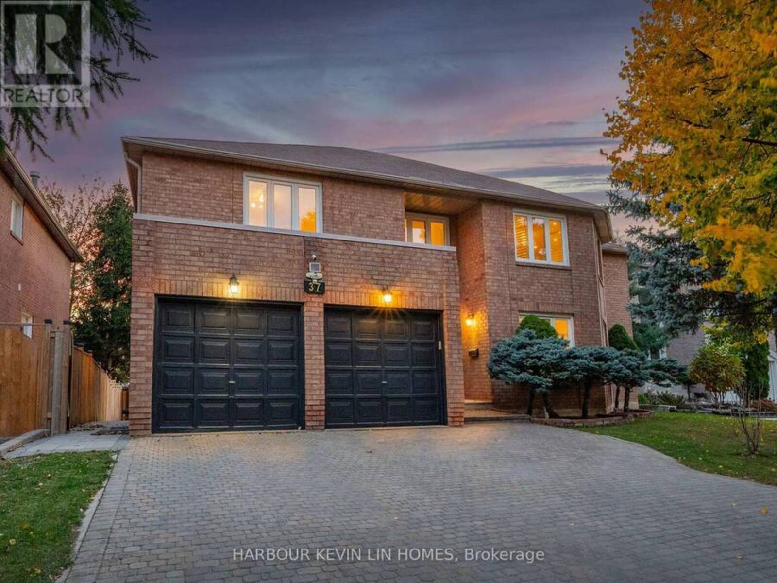 37 LASER COURT, Richmond Hill, Ontario L4B 1S1