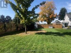 17 FIRST AVENUE Uxbridge Ontario, L9P 1M4