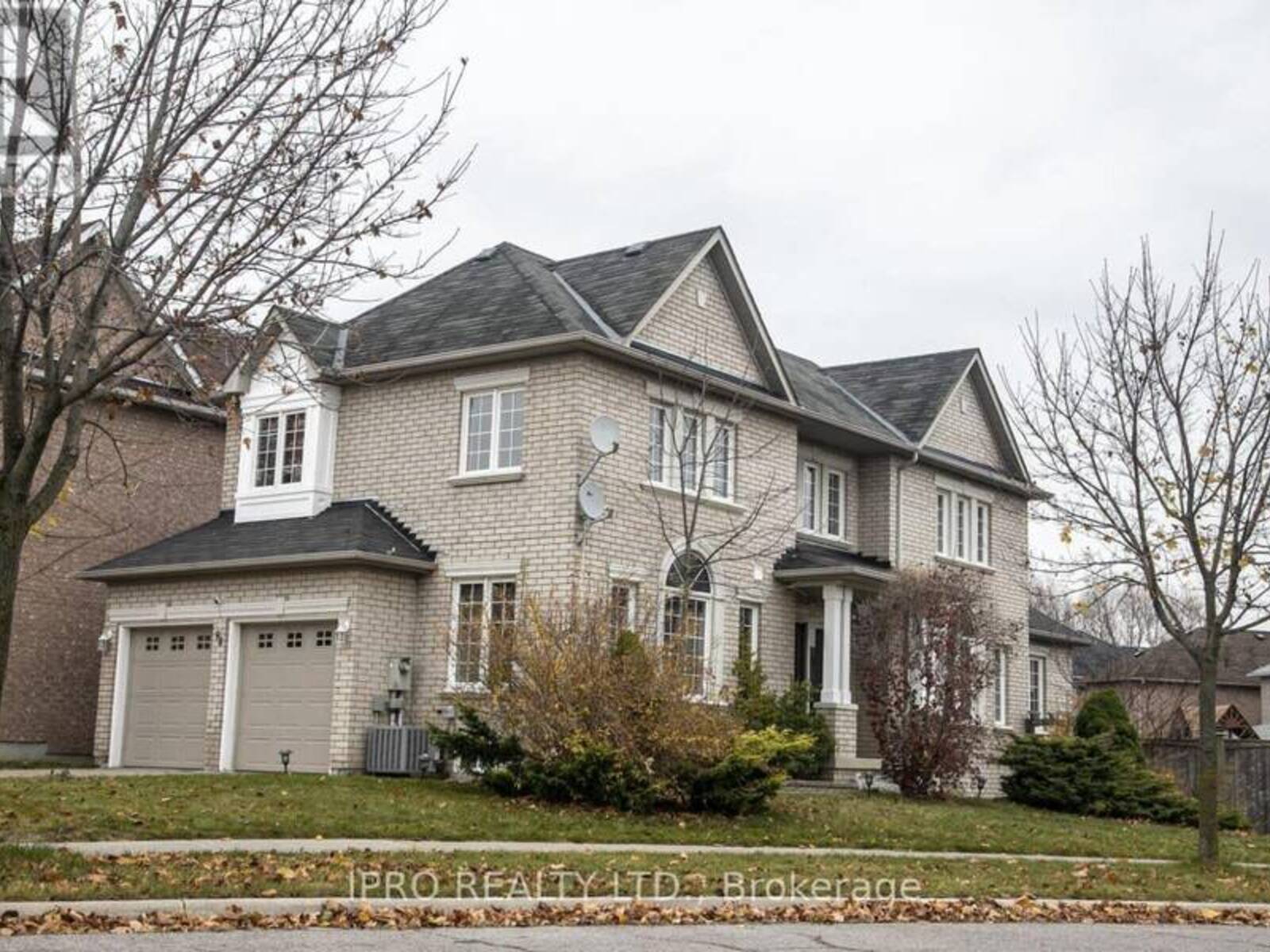 98 LENA DRIVE, Richmond Hill, Ontario L4S 2G8