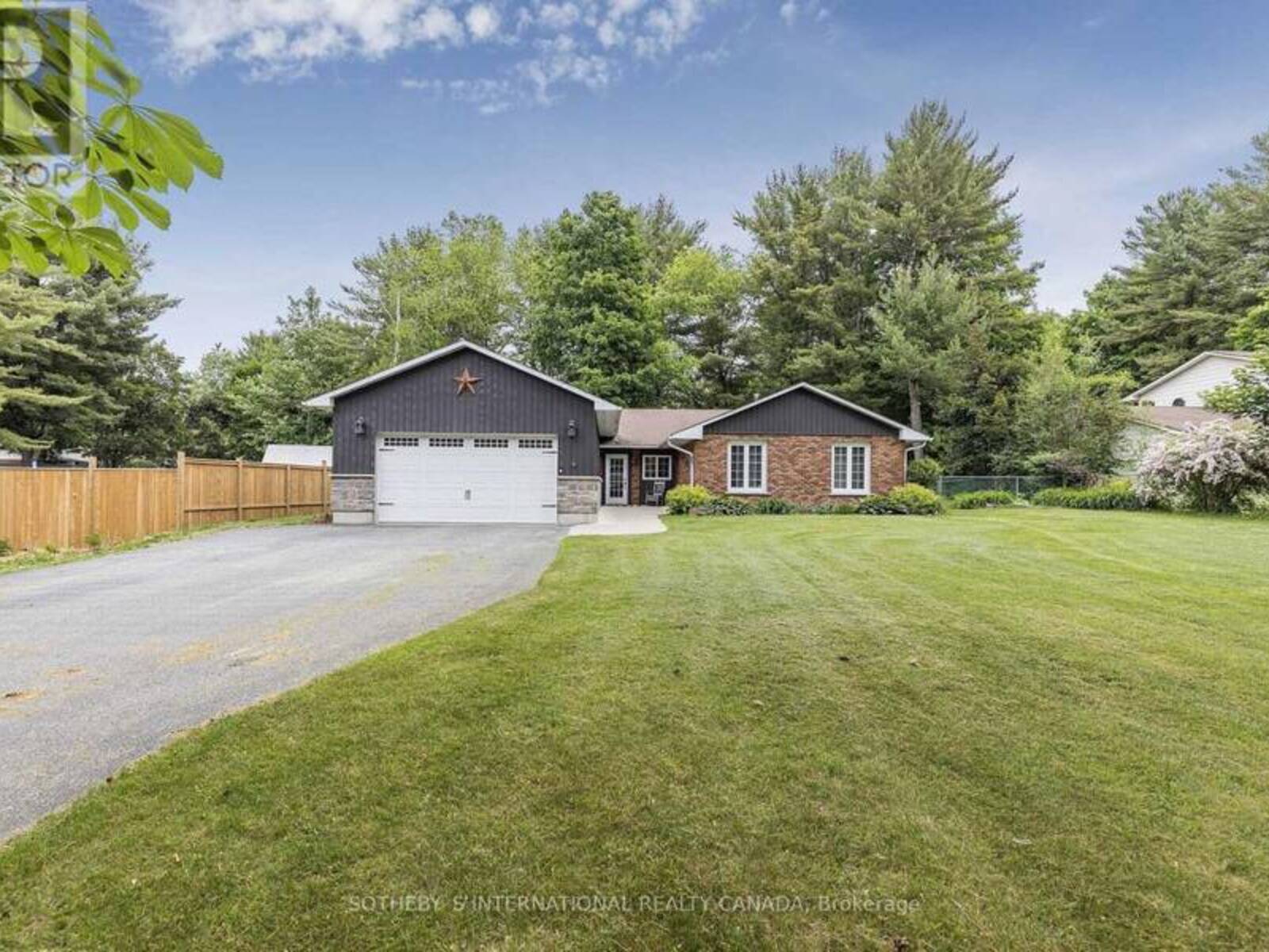 21 LUELLA BOULEVARD, Springwater, Ontario L9X 0X1