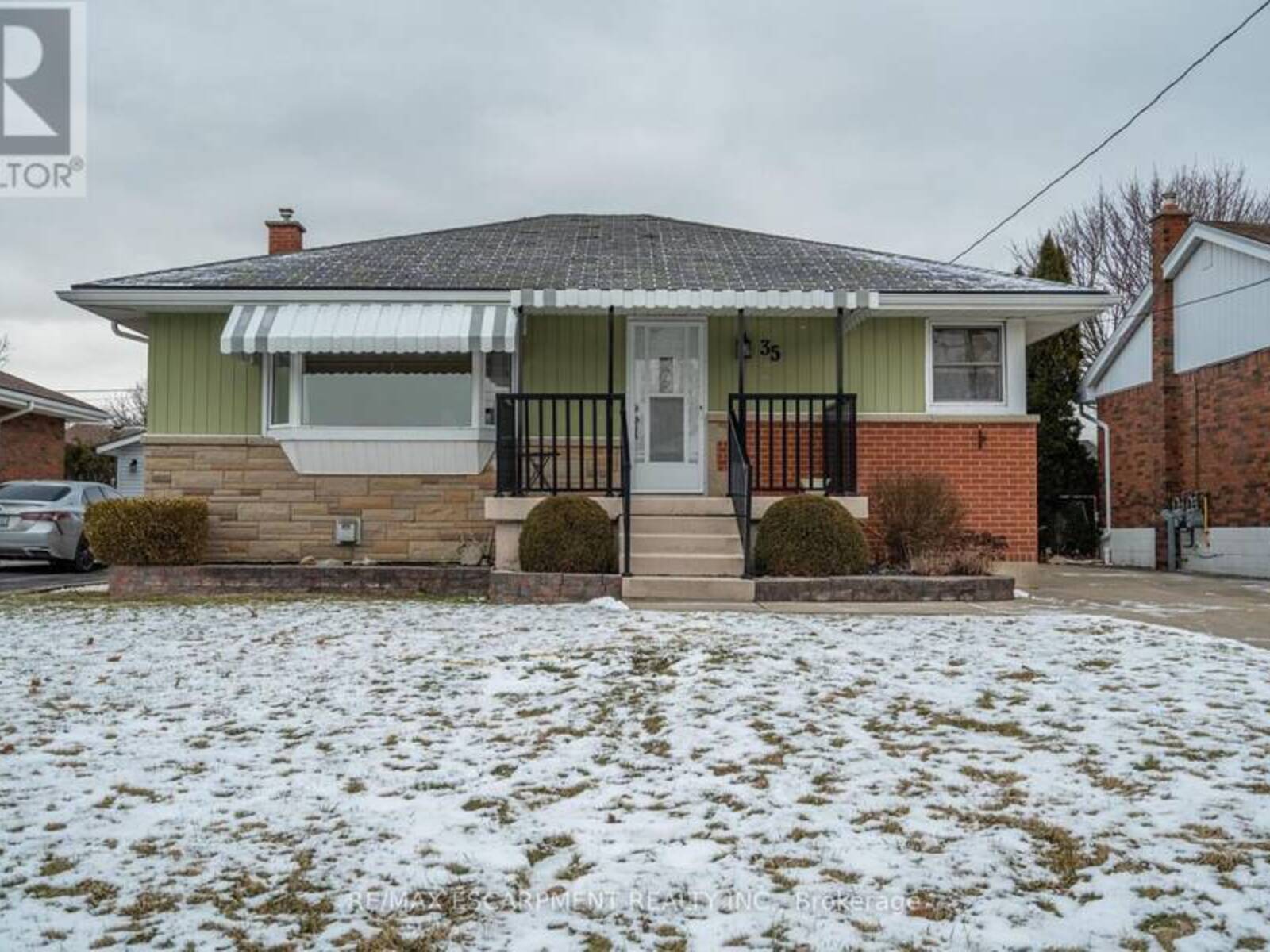 35 WILDEWOOD AVENUE, Hamilton, Ontario L8T 1X4