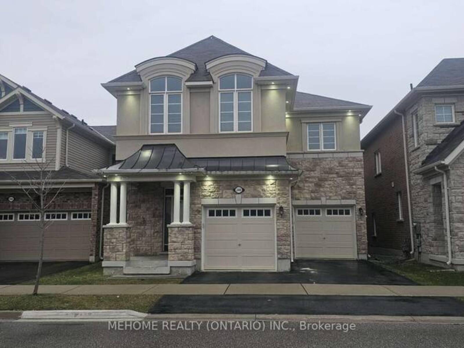 240 CHILVER HEIGHTS, Milton, Ontario L9E 1C9