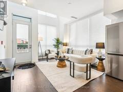 121 - 1030 KING STREET W Toronto Ontario, M6K 3N3