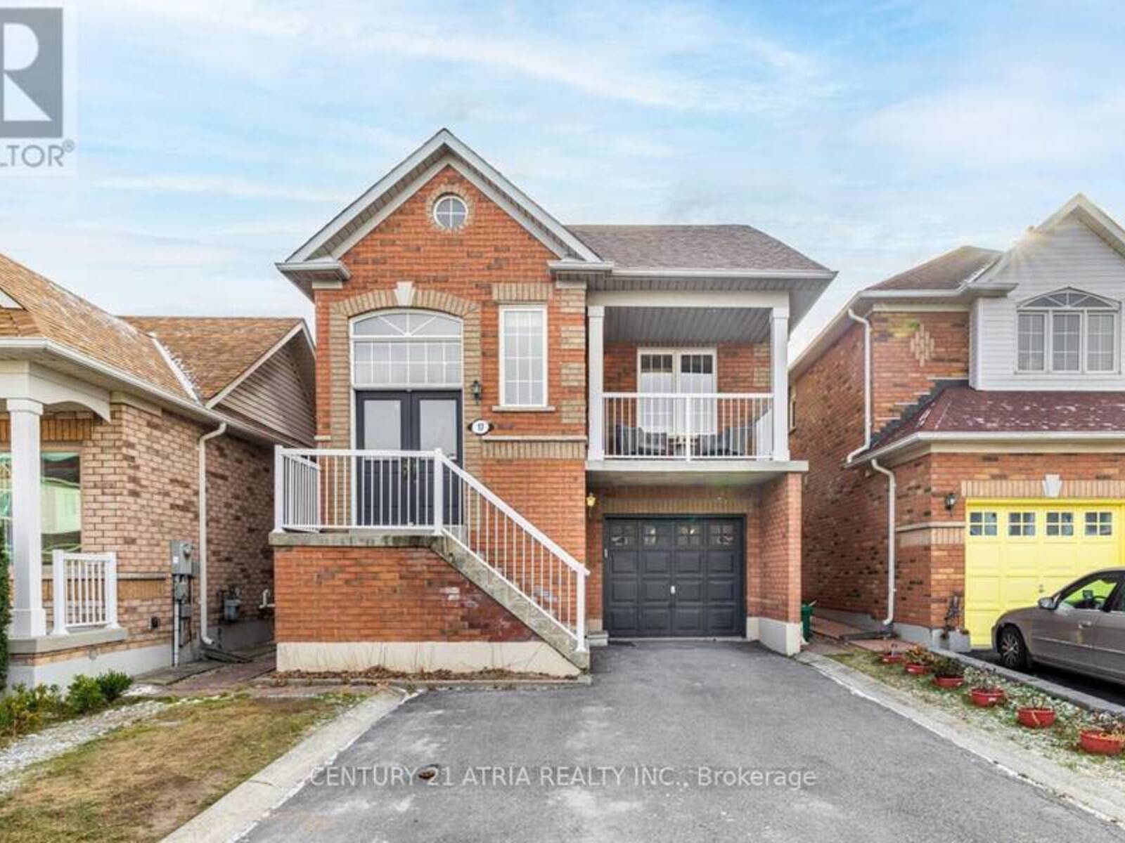 17 MACBRIDE CRESCENT, Vaughan, Ontario L6A 3R2