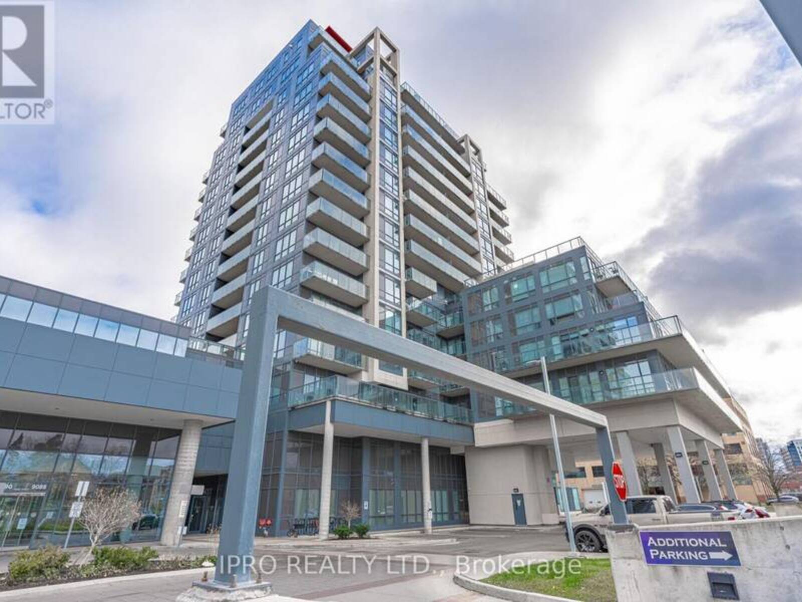 806 - 9088 YONGE STREET, Richmond Hill, Ontario L4C 0Y6