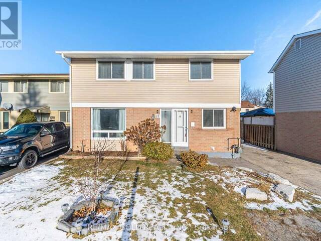 11 HORATIO COURT Brampton Ontario, L6S 1X8