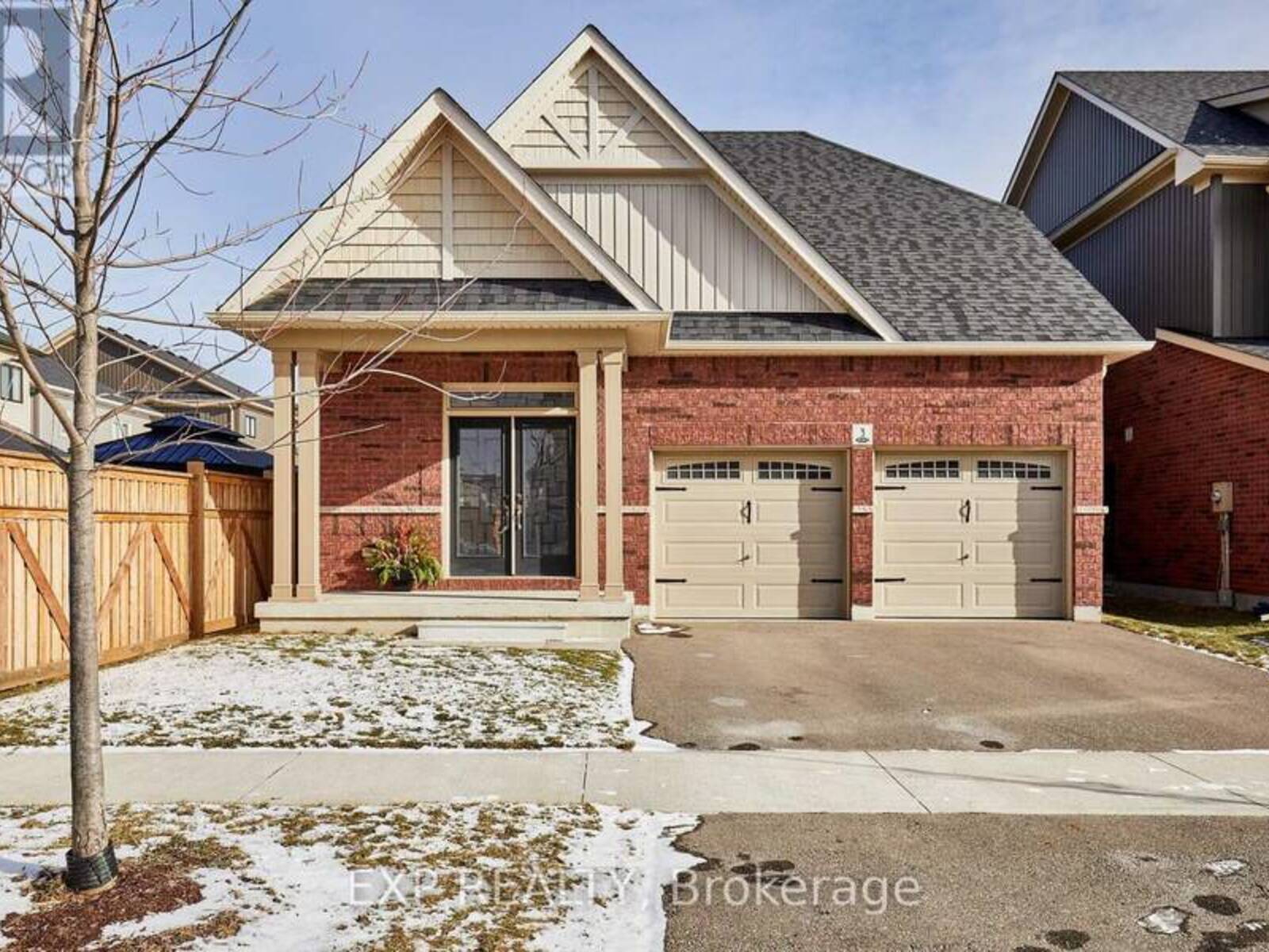 3 BILL HUTCHINSON CRESCENT, Clarington, Ontario L1C 7E1