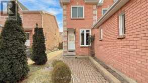 21 WEEKES DRIVE | Ajax Ontario | Slide Image Two