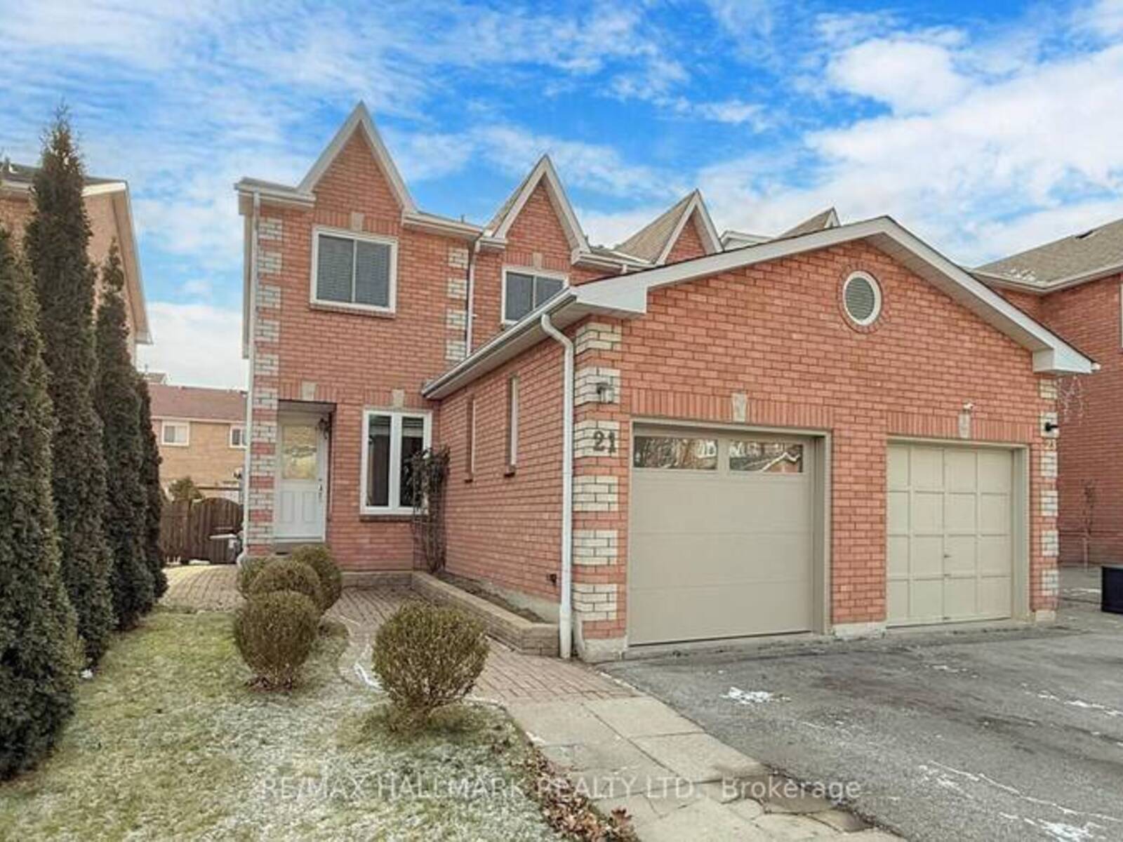 21 WEEKES DRIVE, Ajax, Ontario L1T 3T3