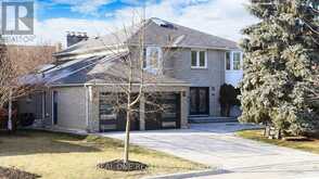 99 AITKEN CIRCLE | Markham Ontario | Slide Image Three