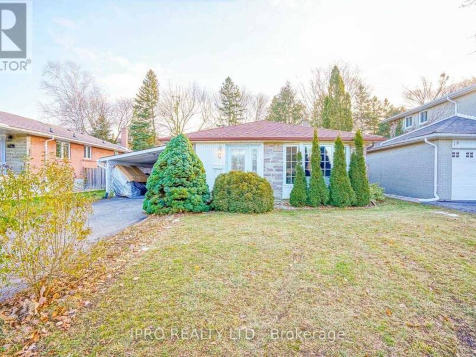 16 CRESTHAVEN DRIVE, Toronto, Ontario M2H 1L7