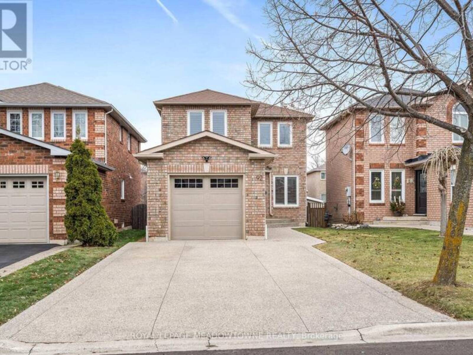 92 SMITH DRIVE, Halton Hills, Ontario L7G 5S7