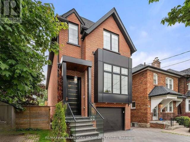 100 ROE AVENUE Toronto Ontario, M5M 2H7