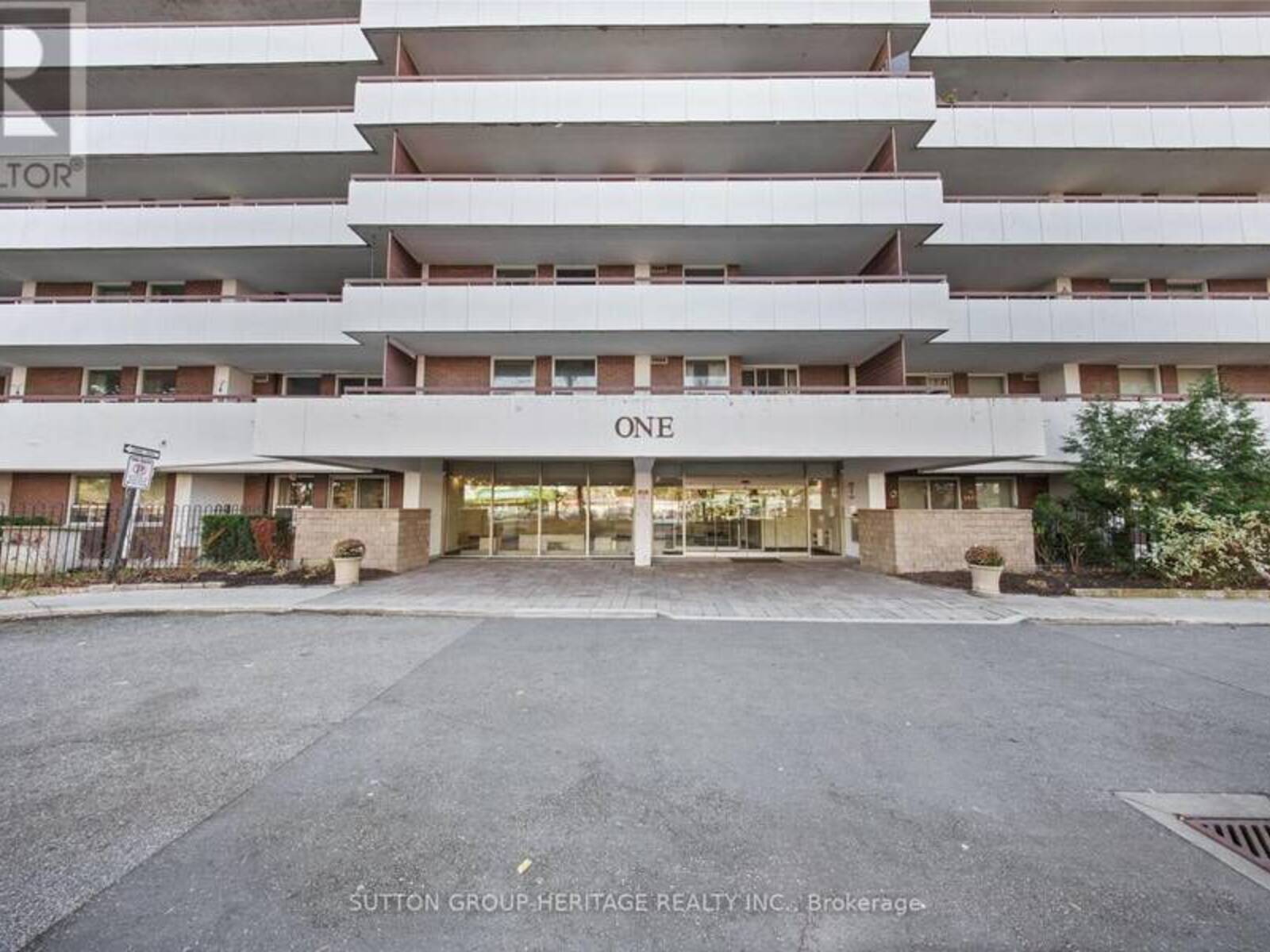 706 - 1 ROYAL ORCHARD BOULEVARD, Markham, Ontario L3T 3C2