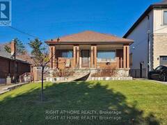 70 FORTHBRIDGE CRESCENT Toronto Ontario, M3M 2A3