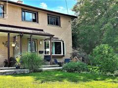 5 QUEEN STREET Barrie Ontario, L4M 1Y9