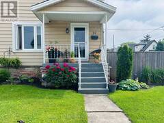 24 ROXBOROUGH AVENUE Hamilton Ontario, L8L 1Y1