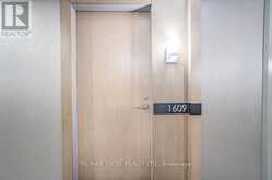 1609 - 18 UPTOWN DRIVE | Markham Ontario | Slide Image Seventeen