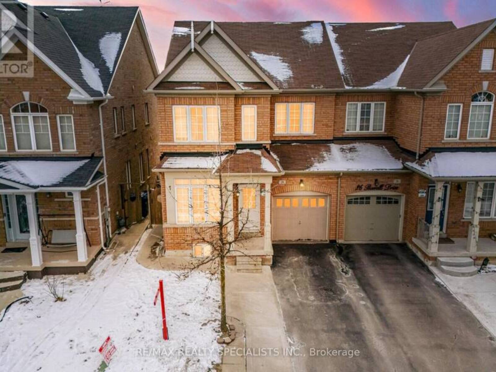 28 BORRELLI DRIVE, Brampton, Ontario L6Y 0B7