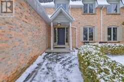 27 AITKEN CIRCLE | Markham Ontario | Slide Image Two