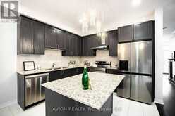 538 WHITE'S HILL AVENUE | Markham Ontario | Slide Image Sixteen