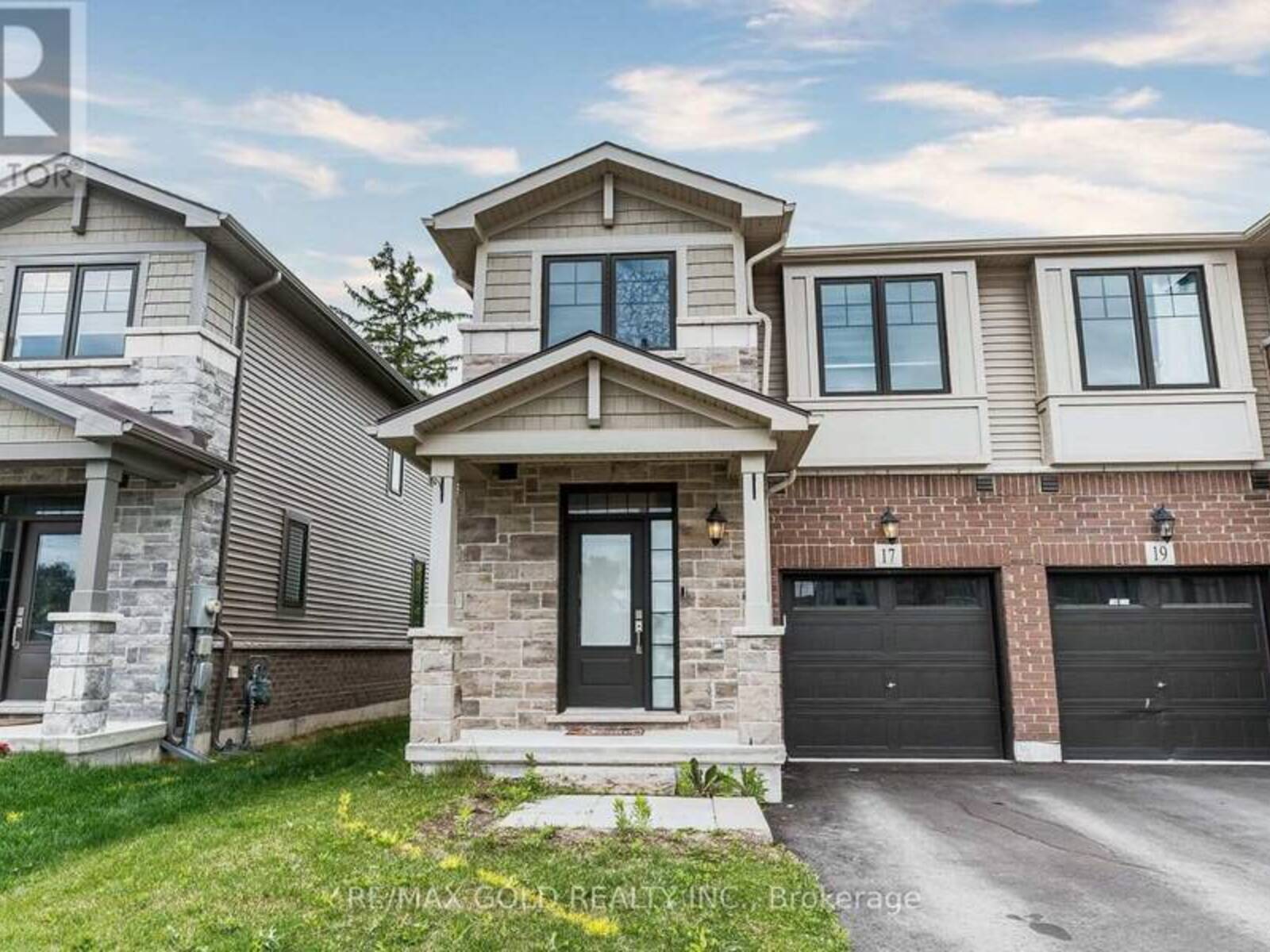 17 HOLLYWOOD COURT, Cambridge, Ontario N1R 8J8