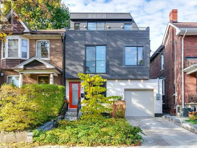 27 PALMERSTON SQUARE Toronto Ontario, M6G 2S8