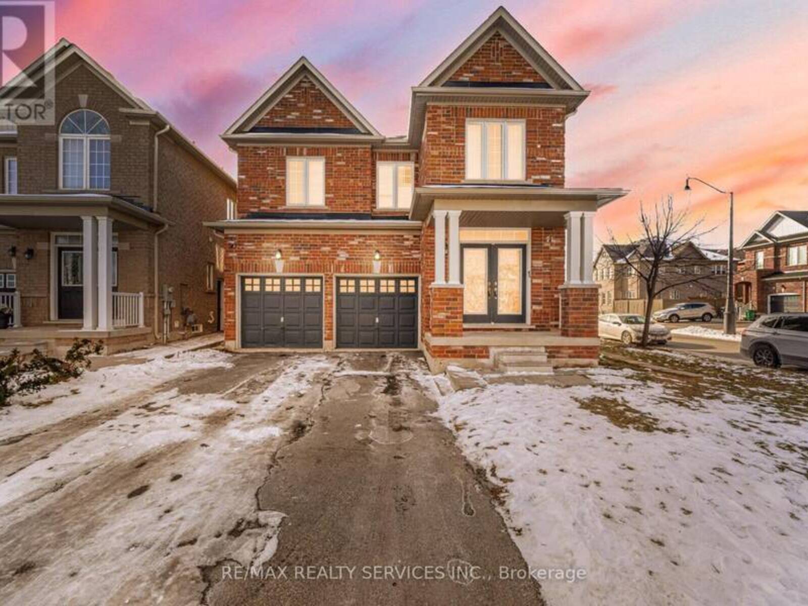 1 BALLYHAISE CRESCENT, Brampton, Ontario L6X 0Y2