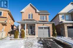 72 VERA LYNN CRESCENT | Whitchurch-Stouffville Ontario | Slide Image One