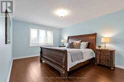 33 HI VIEW DRIVE | East Gwillimbury Ontario | Slide Image Seventeen