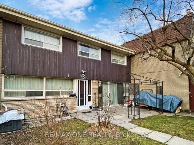 24 STREAMDALE COURT Toronto Ontario, M3M 3J7