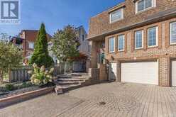 36 KEMPENFELT DRIVE | Barrie Ontario | Slide Image One