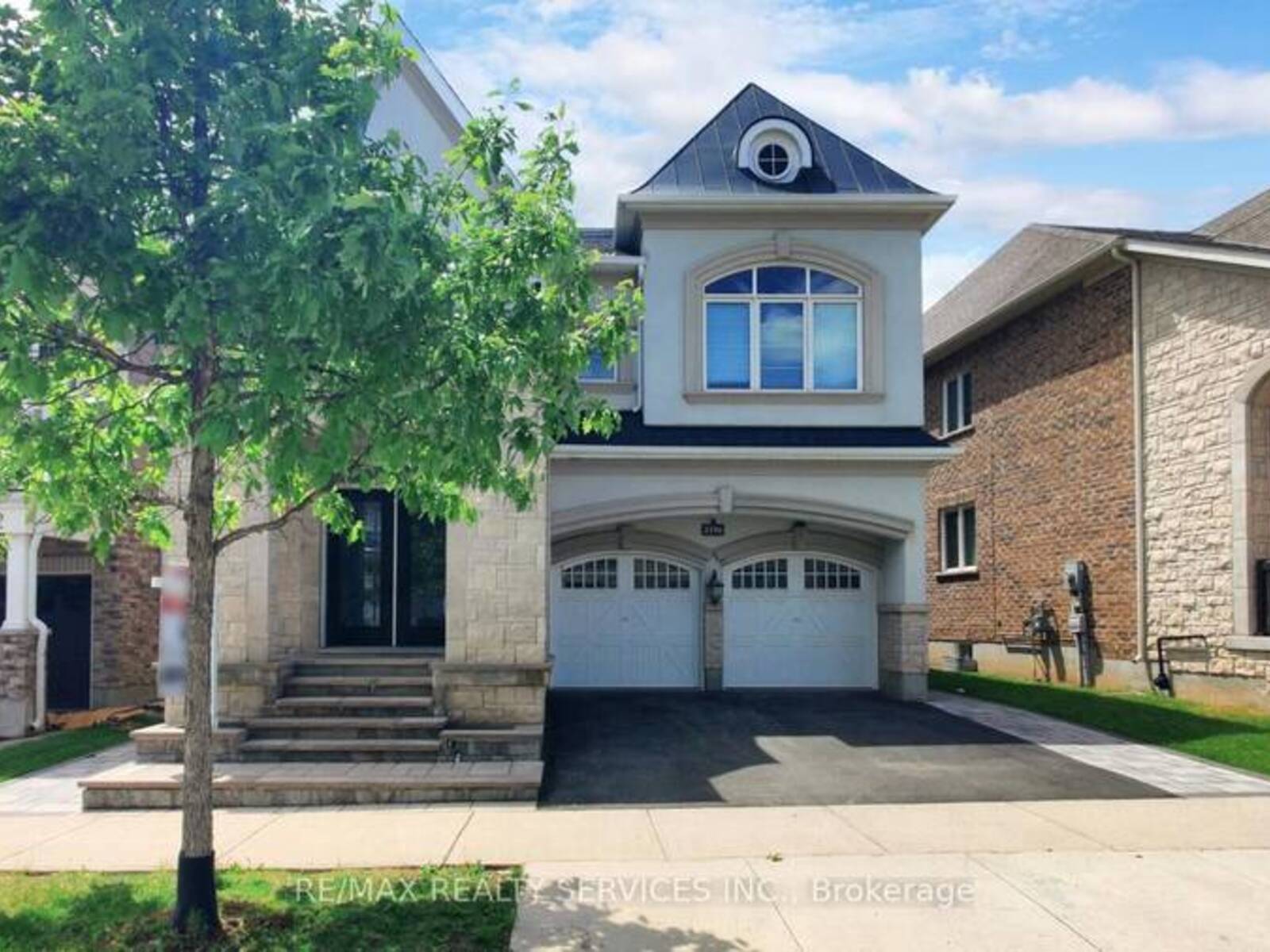 3196 CARDING MILL TRAIL, Oakville, Ontario L6M 4M1