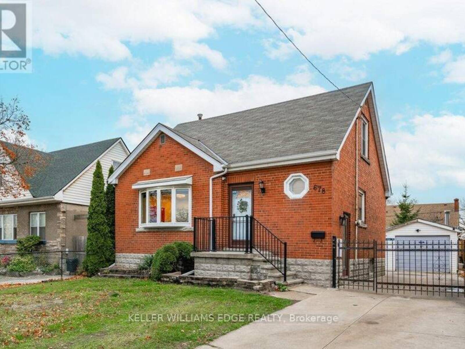 678 BRIGHTON AVENUE, Hamilton, Ontario L8H 6H4