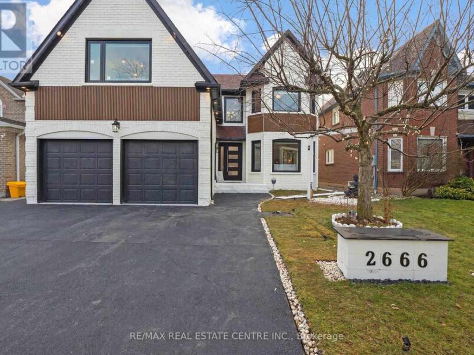 2666 BURNFORD TRAIL, Mississauga, Ontario L5M 5E1