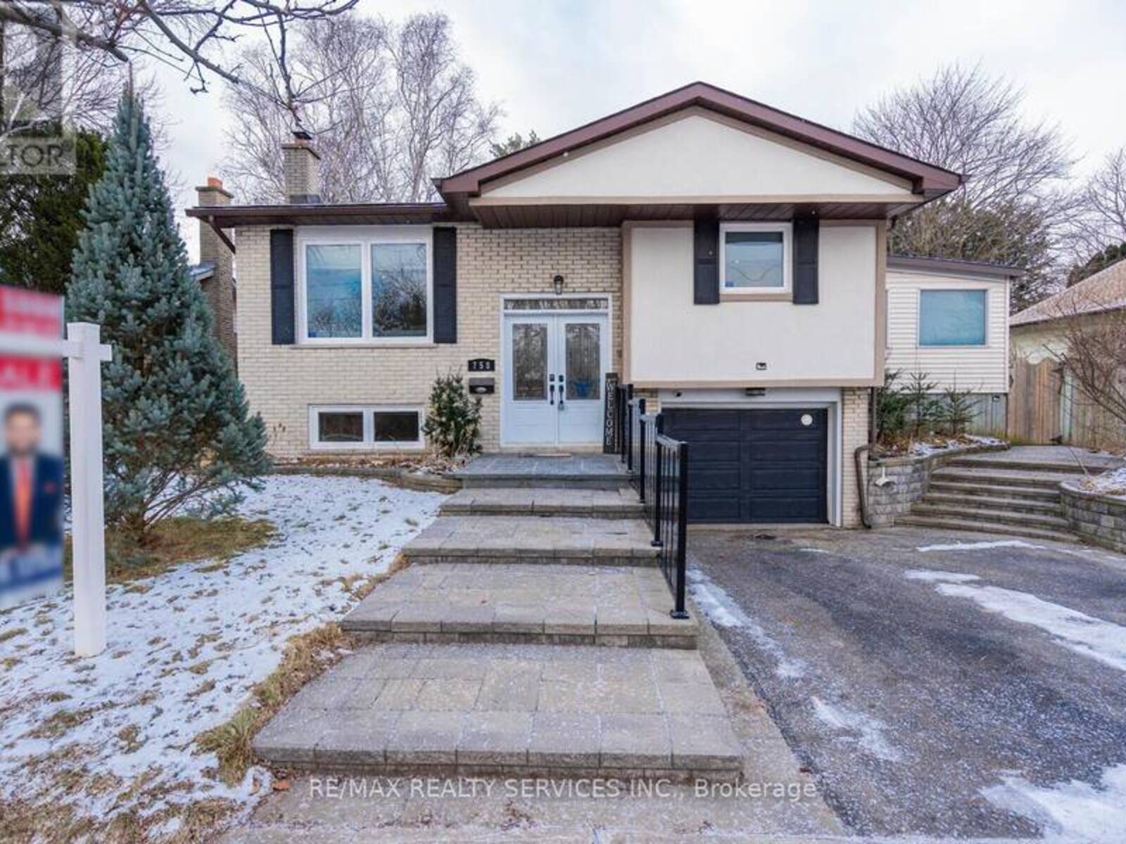 758 FRANCIS ROAD, Burlington, Ontario L7T 4A3