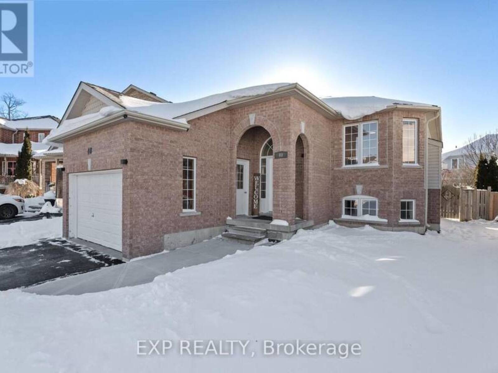 40 LUCAS CRESCENT, Lindsay, Ontario K9V 0C6