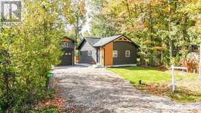 6 BLACKMAN BOULEVARD | Oro-Medonte Ontario | Slide Image One