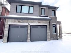 91 THICKETWOOD AVENUE Barrie Ontario, L9J 0W8