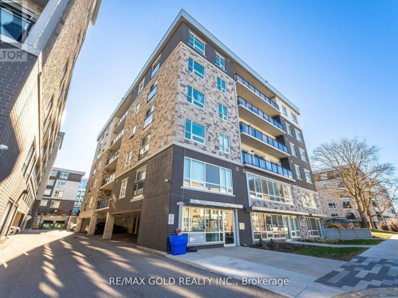 H101 - 275 LARCH STREET, Waterloo, Ontario N2L 3R2