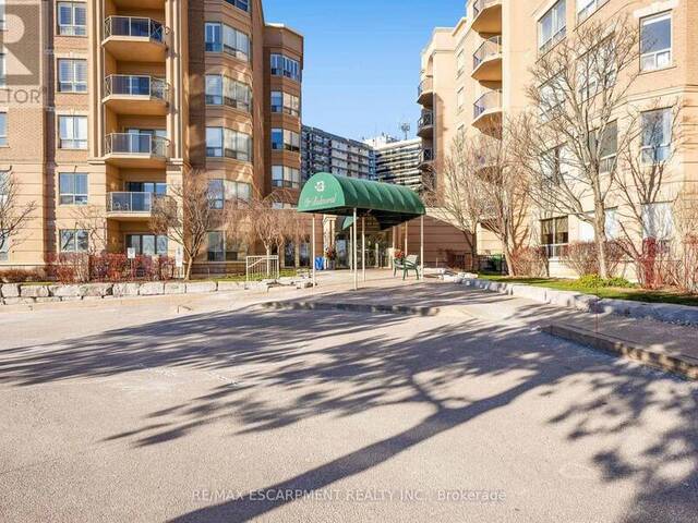 402 - 2075 AMHERST HEIGHTS DRIVE Burlington Ontario, L7P 5B8 - 1 Bedroom Condo For Sale