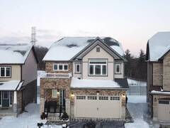 51 NEWCASTLE COURT Kitchener Ontario, N2R 0G7