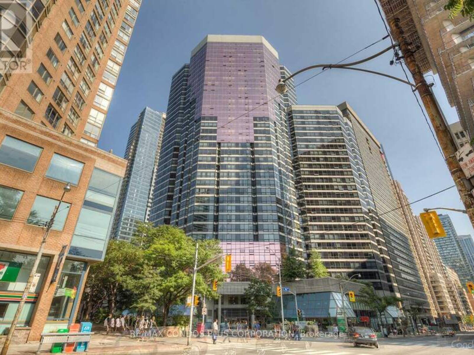 1801 - 1001 BAY STREET, Toronto, Ontario M5S 3A6