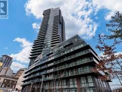 507 - 825 CHURCH STREET Toronto Ontario, M4W 3Z4