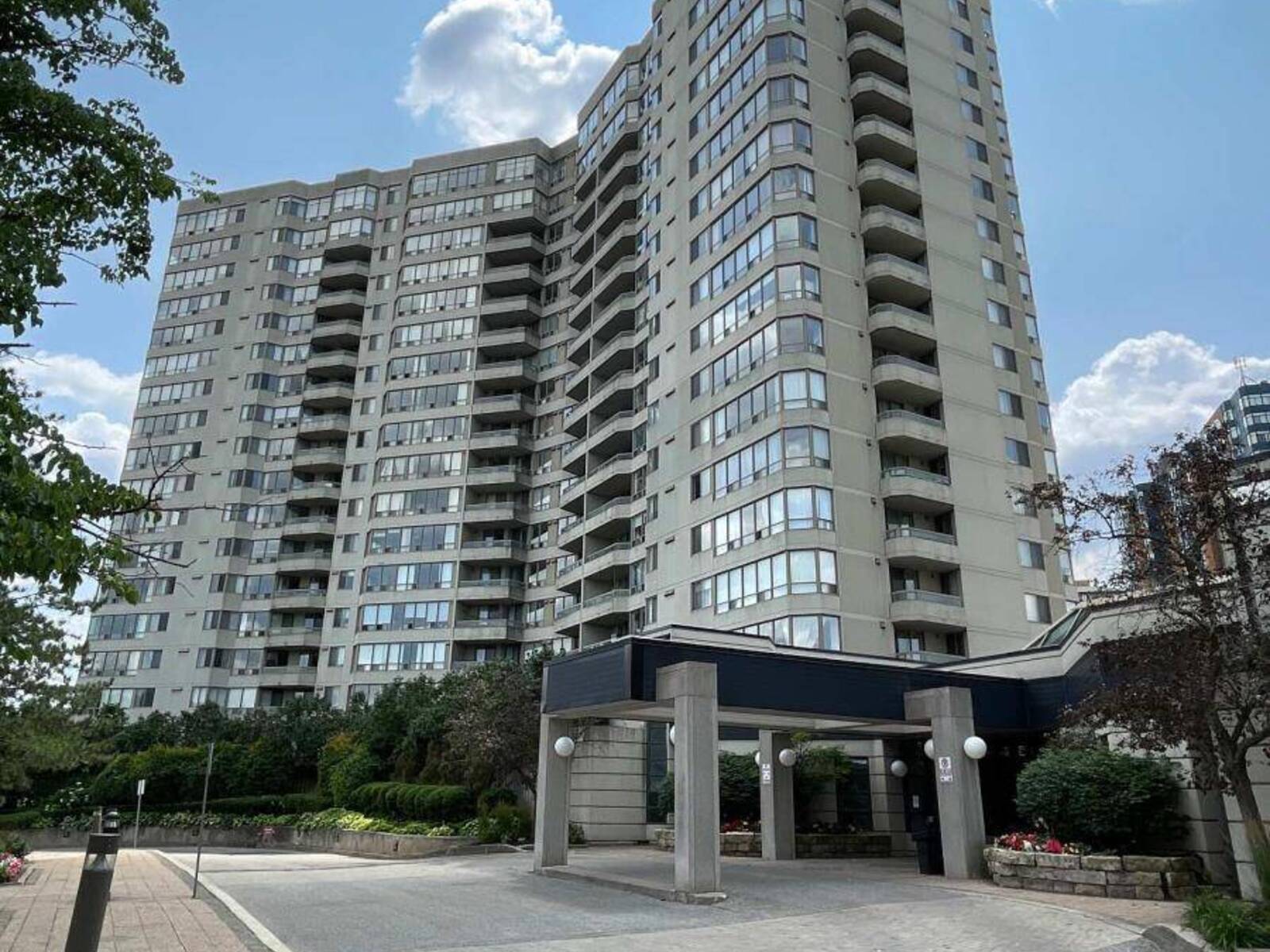 1714 - 150 ALTON TOWERS CIRCLE, Toronto, Ontario M1V 4X7