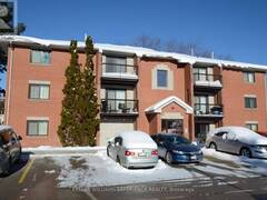 D7 - 163 EDGEHILL DRIVE Barrie Ontario, L4N 1L9