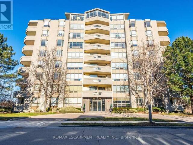 612 - 8 VILLAGE GREEN Hamilton Ontario, L8G 5B8 - 2 Bedrooms Condo For Sale