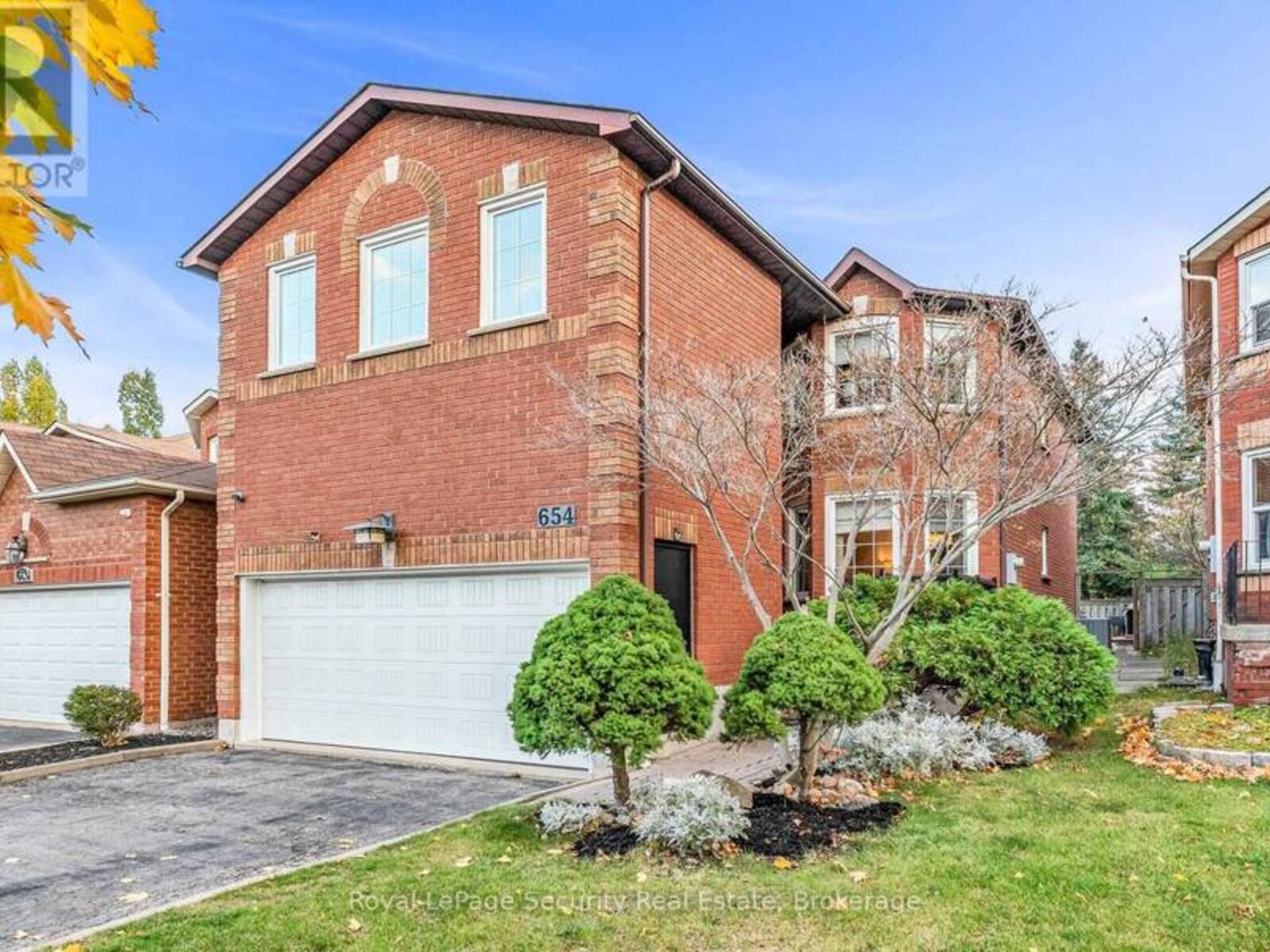 654 ASHPRIOR AVENUE, Mississauga, Ontario L5R 3N7