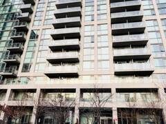 818 - 339 RATHBURN ROAD W Mississauga Ontario, L5B 0K6